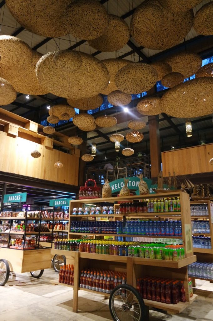pasar khatulistiwa