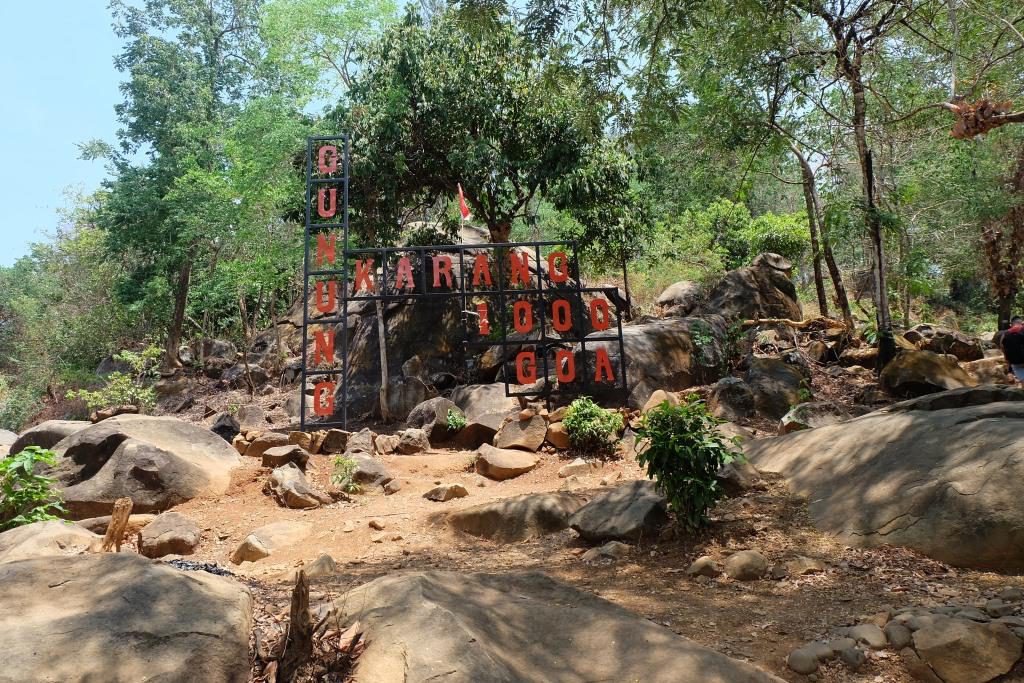 taman batu gunung karang