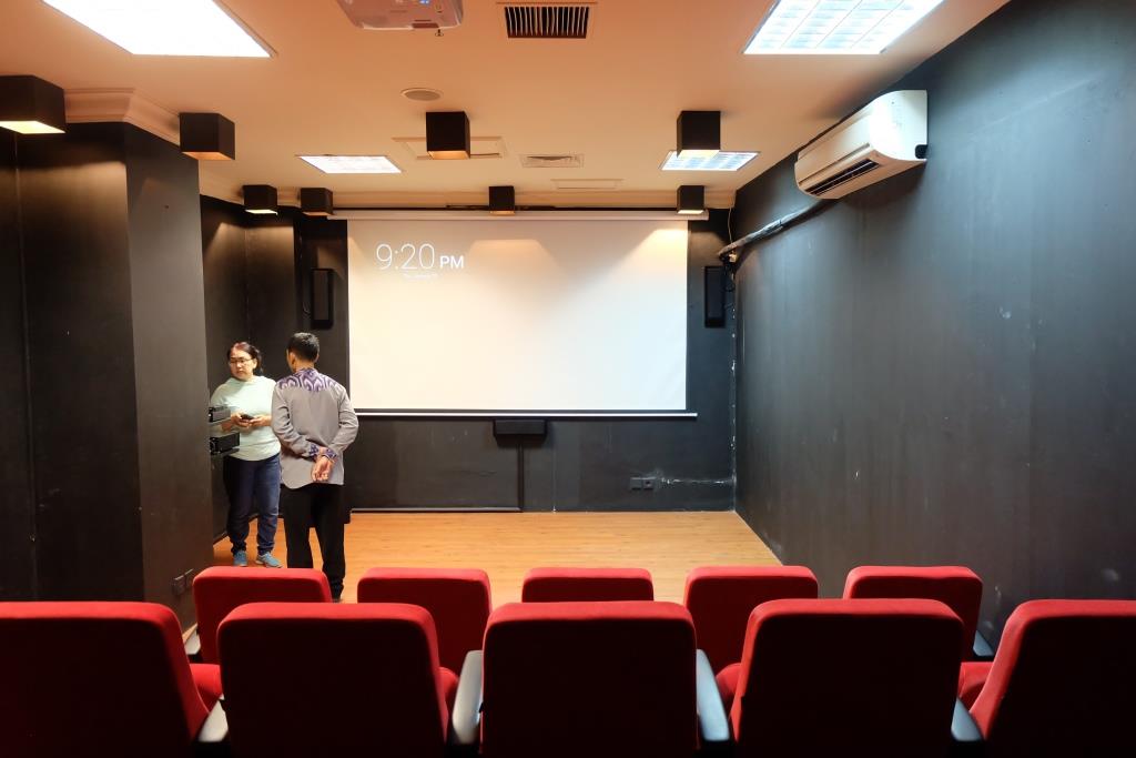 bioskop cinecenter