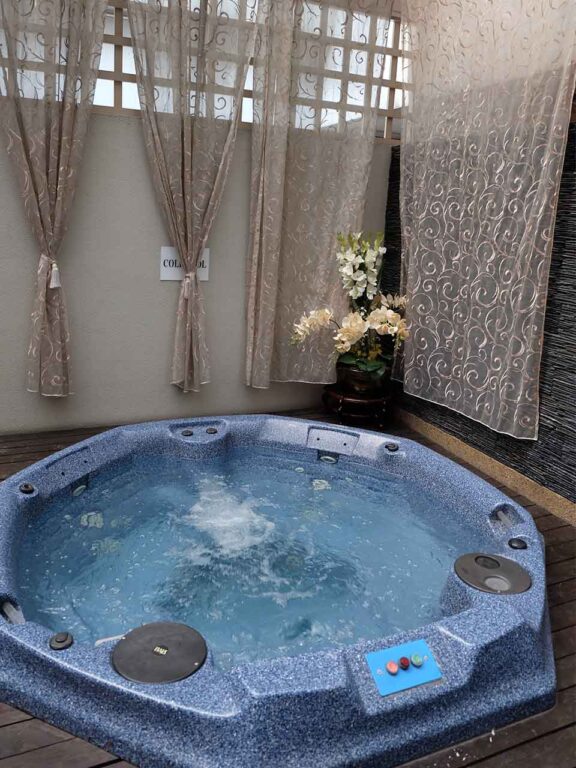 jacuzzi
