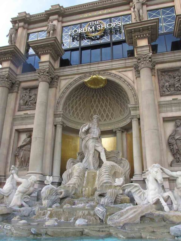 forum shops