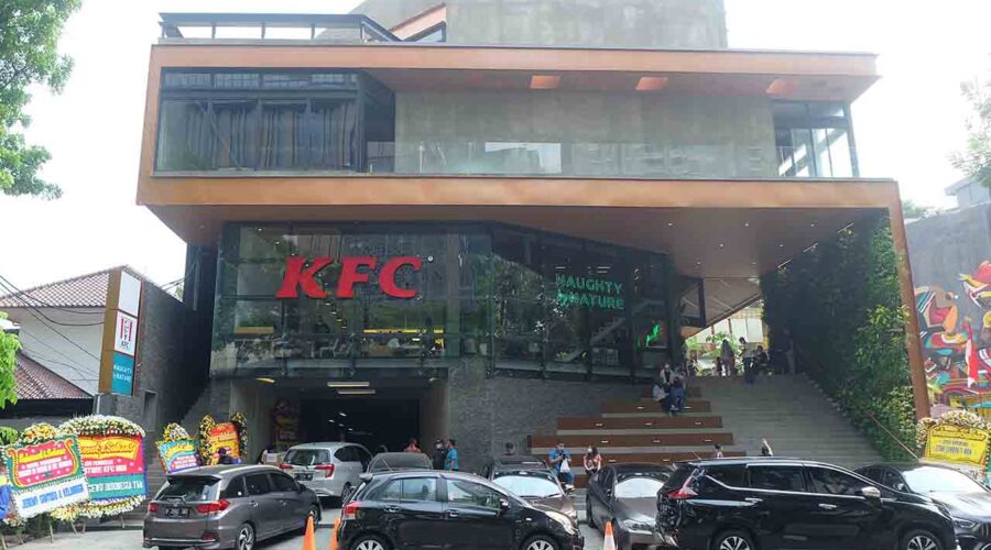 kfc naughty by nature senopati
