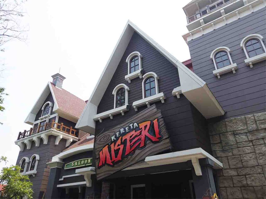 kereta misteri