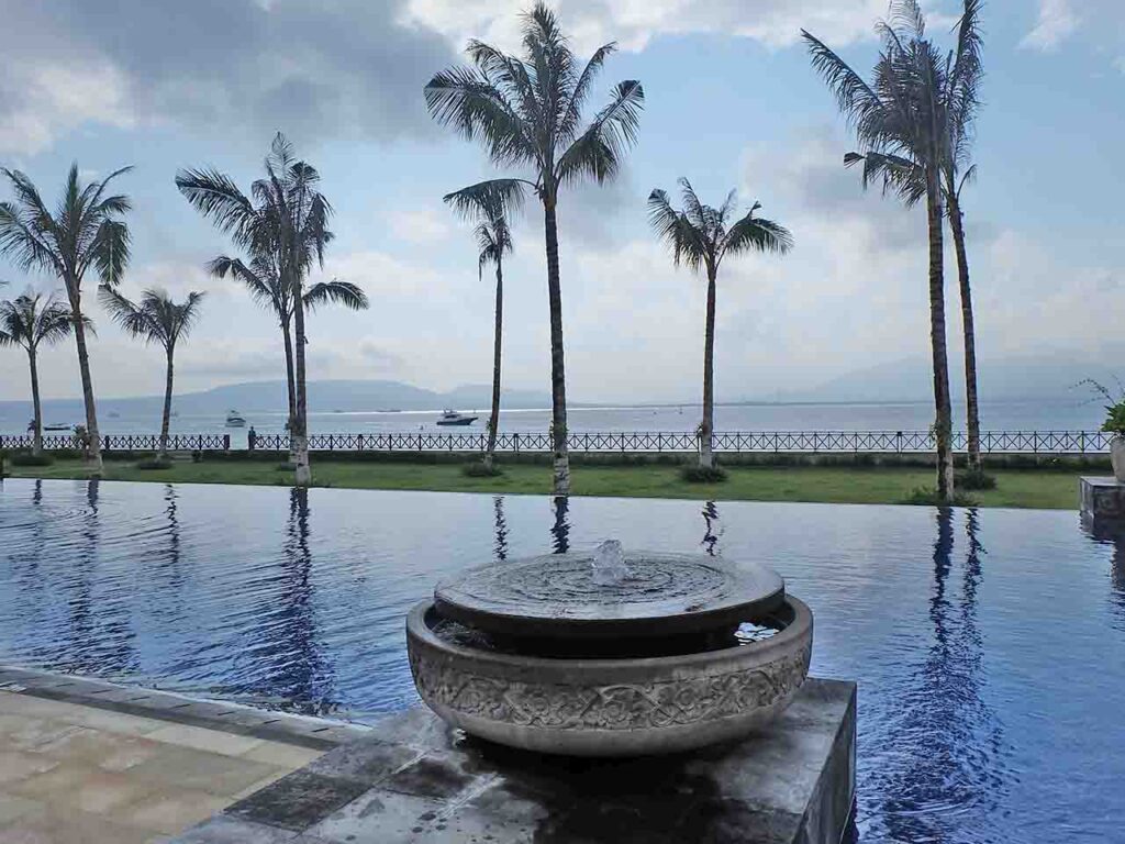 hotel di banyuwangi dekat pantai