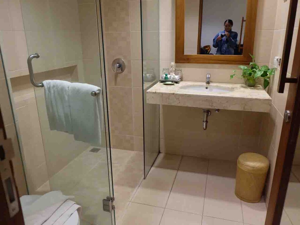 review hotel banyuwangi