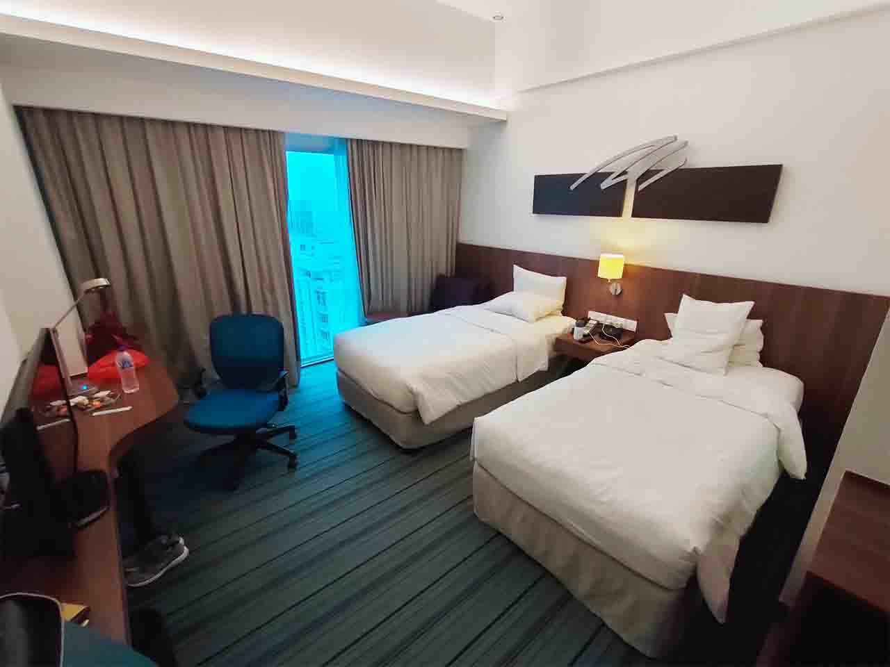 Hotel di Pluit Holiday Inn Express — Travel Diary of Lenny Lim Hotel di Pluit Holiday Inn Express — Travel Diary of Lenny Lim