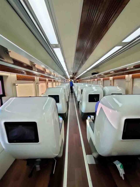 kereta luxury jakarta